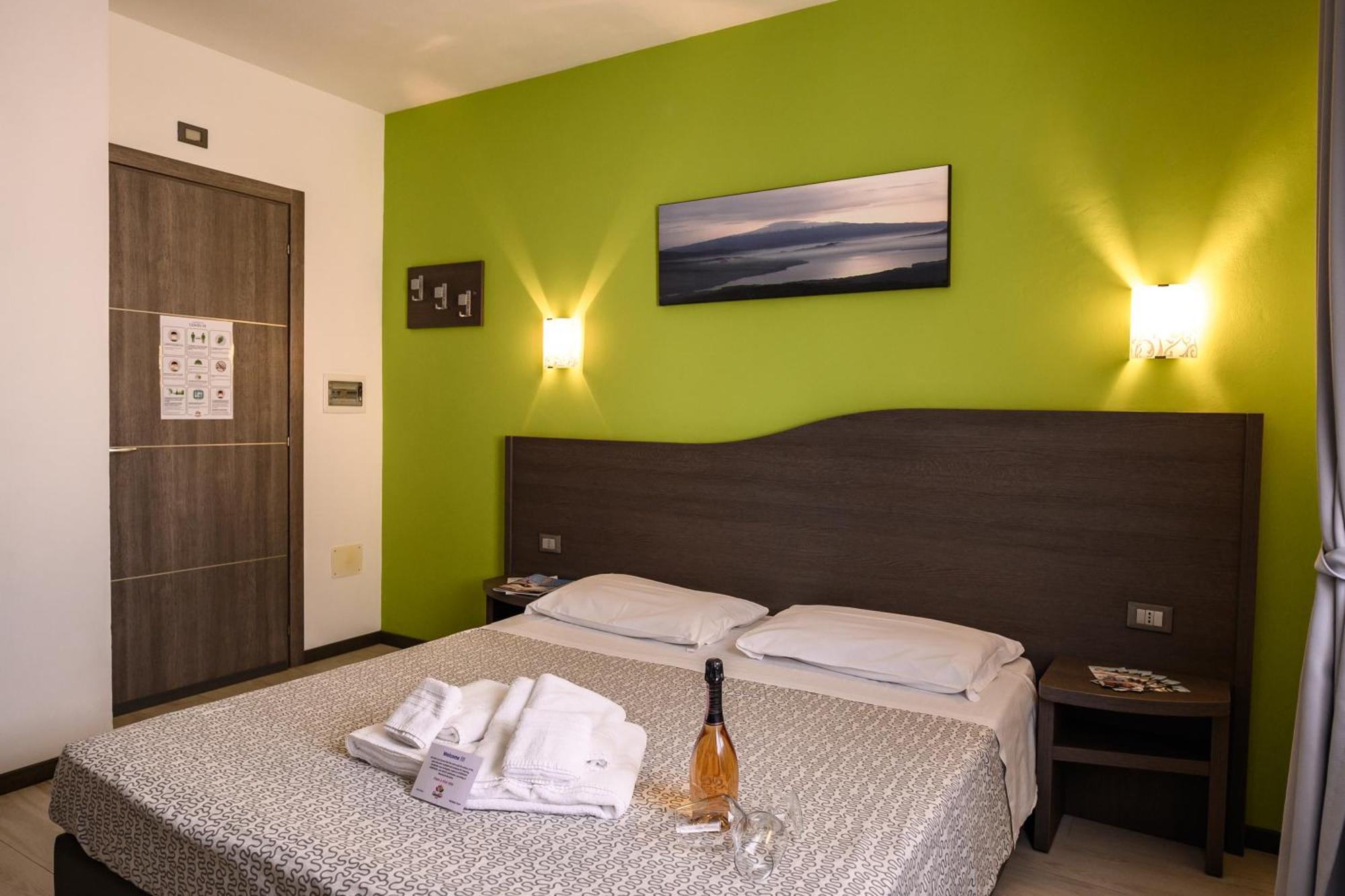 Hotel Rainbow Resort Marsala Exteriör bild